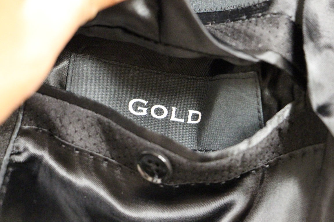 Schwarzer GOLD-Smoking-Blazer