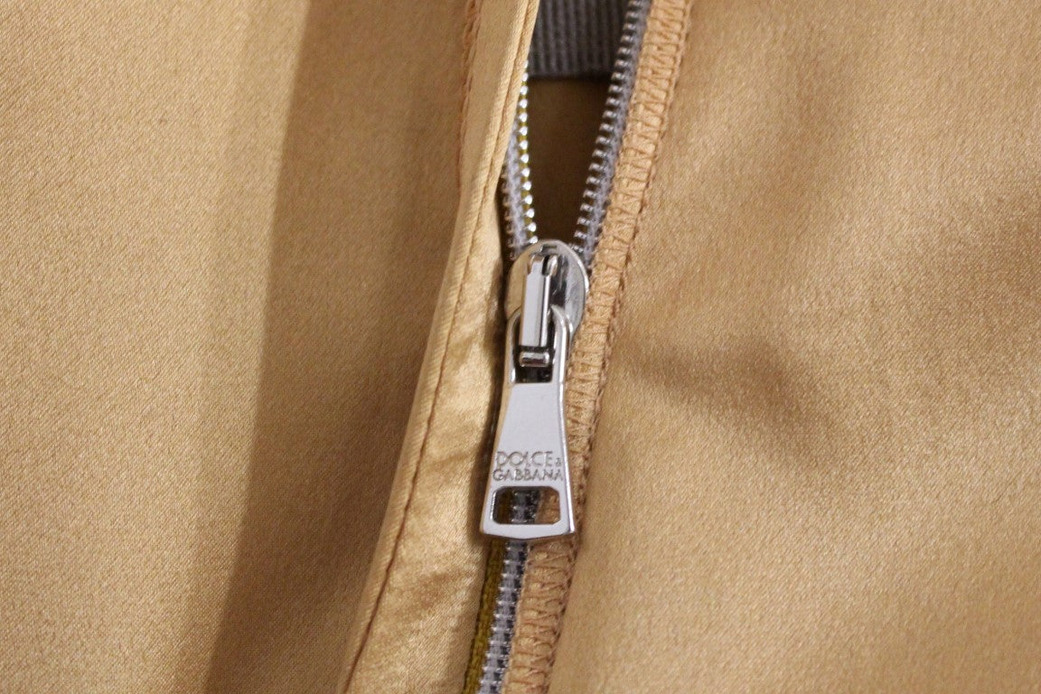 Bronzefarbenes Seiden-Etuikleid