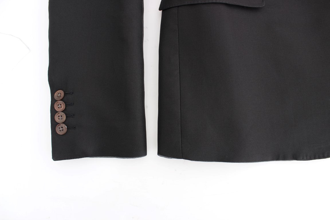 Schwarzer schmal geschnittener Seidenblazer