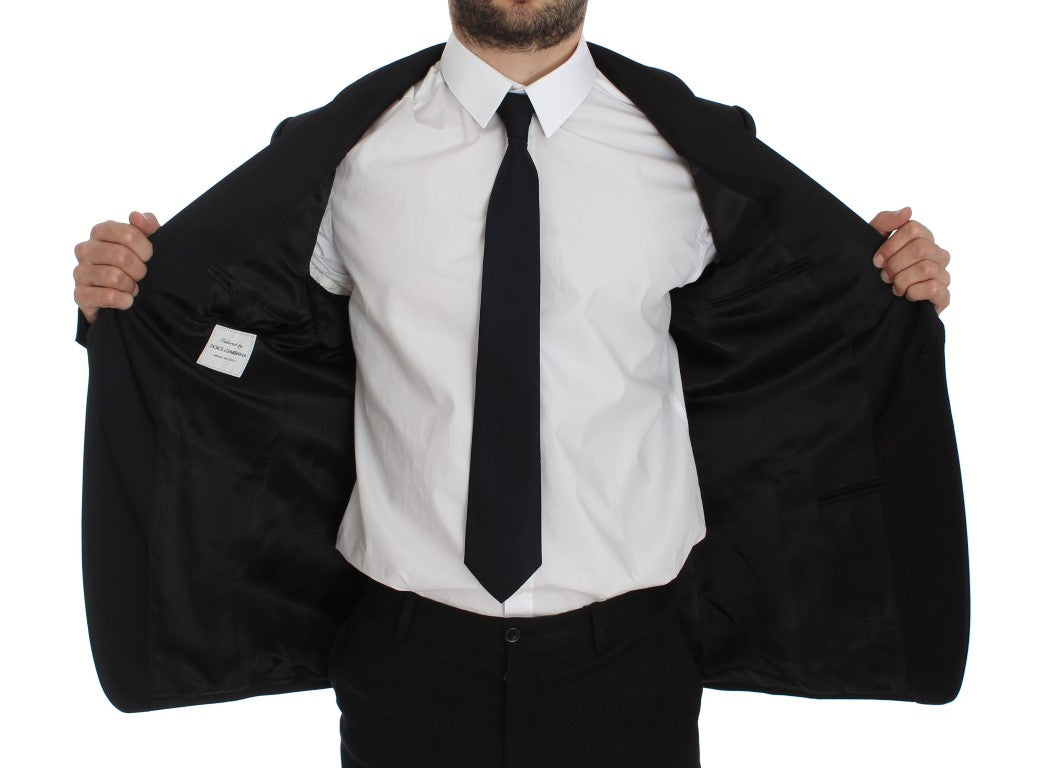 Schwarzer Seidenblazer mit einem Knopf