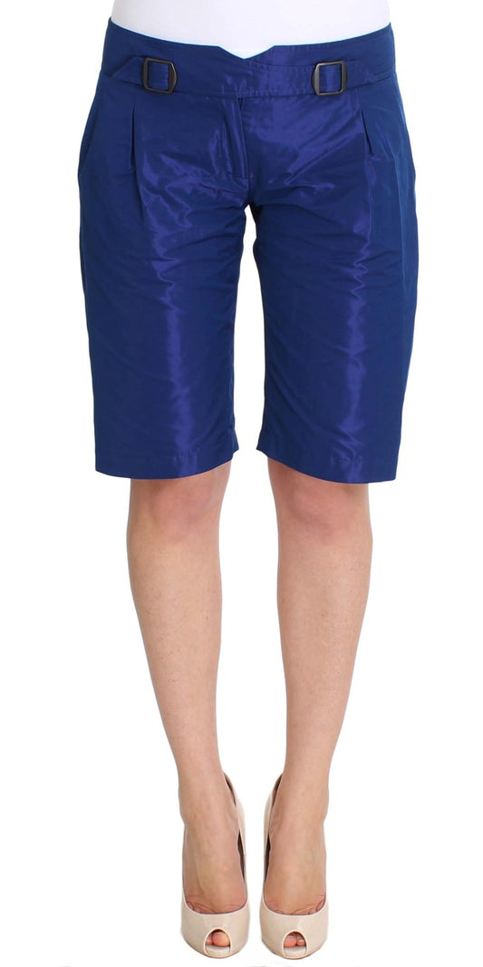 Blaue Über-Knie-Bermudashorts