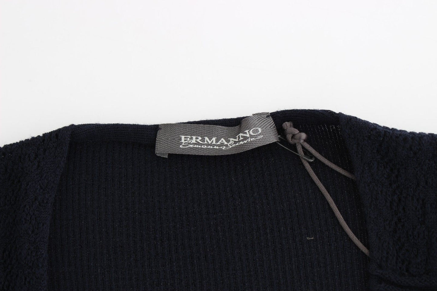 Blaues Pulloveroberteil aus gestrickter Stretch-Wolle