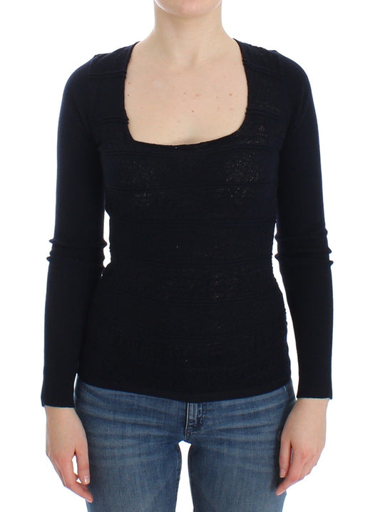 Blaues Pulloveroberteil aus gestrickter Stretch-Wolle