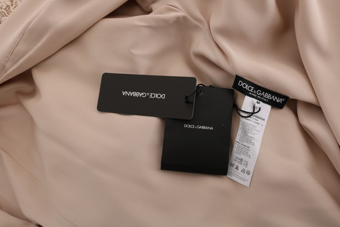 Beigefarbenes Kaftankleid mit Blumenapplikationen aus Spitze