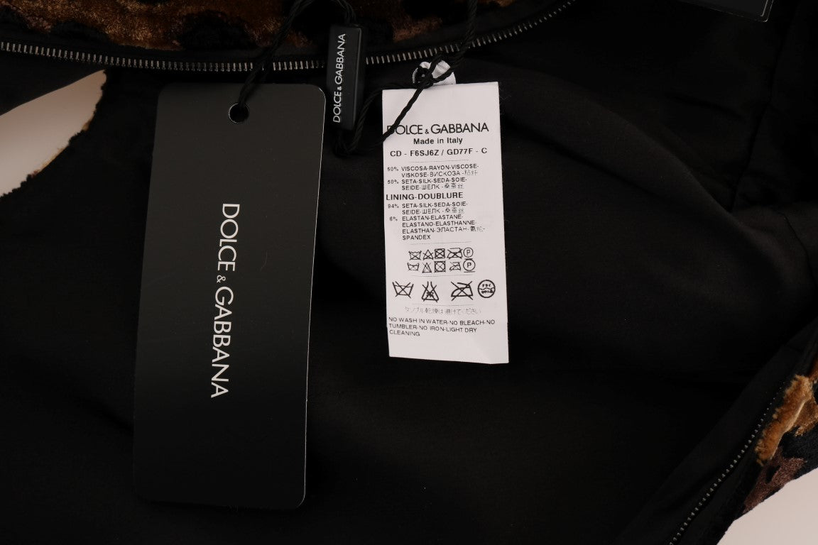 Braunes Seidenmantelkleid mit Leopardenmuster