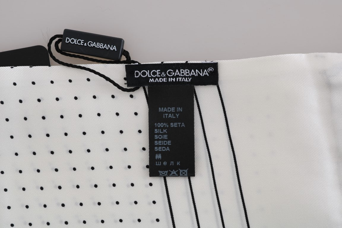 Weißer Seidenschal mit Tupfen