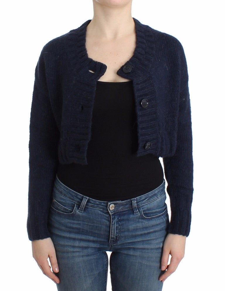 Blaue Kurzstrickjacke
