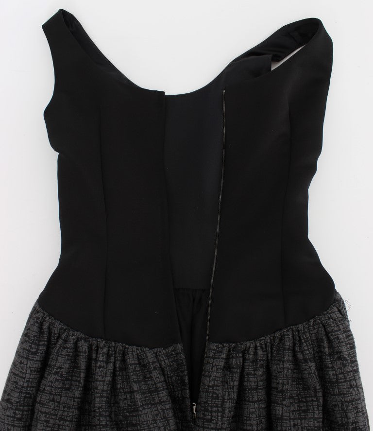 Schwarzes graues Etuikleid in voller Länge