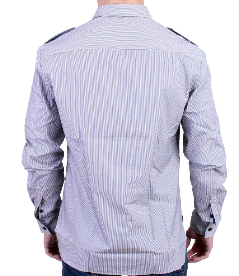 Blau gestreiftes Freizeithemd