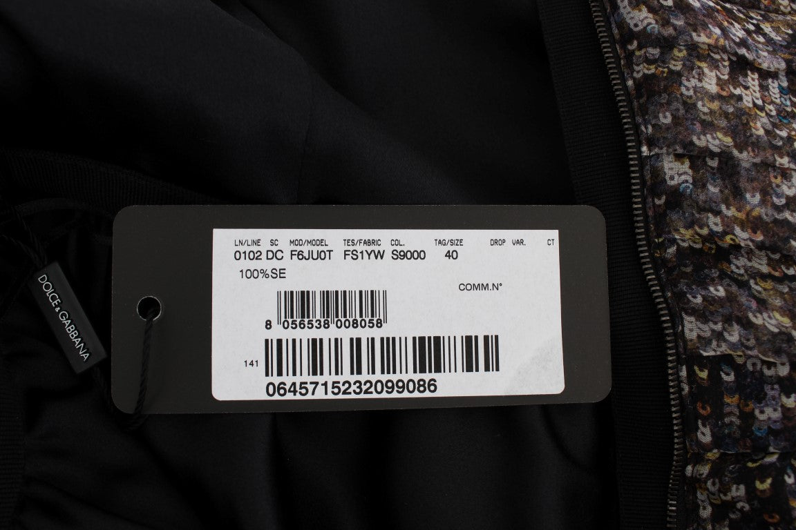 Dunkles Seiden-Shiftkleid in voller Länge