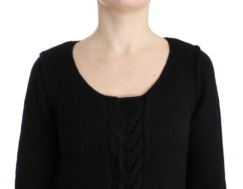 Schwarzer Wollstrickpullover