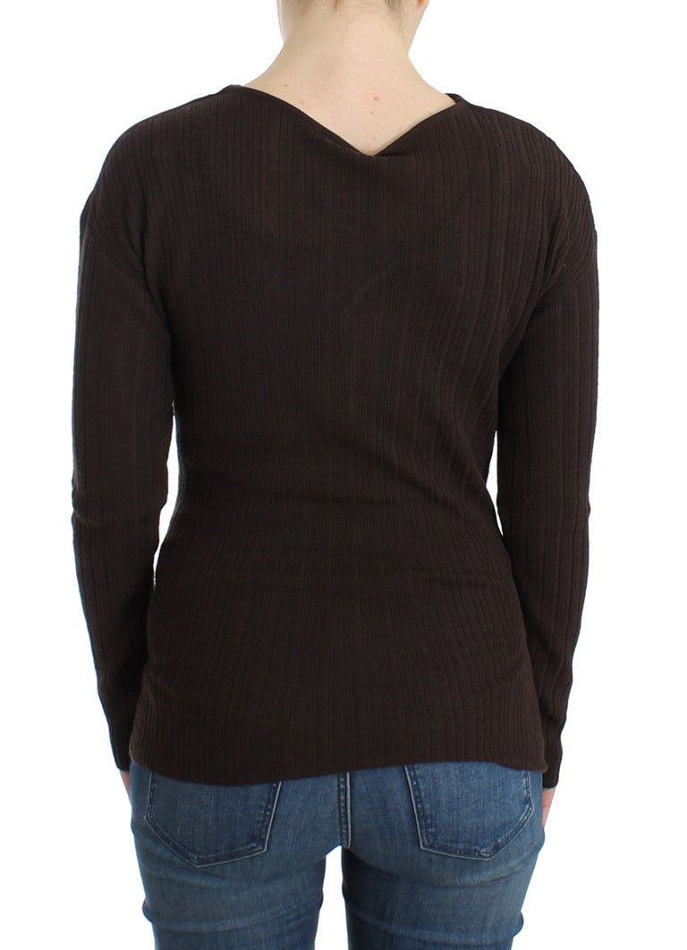Brauner Wollstrickpullover