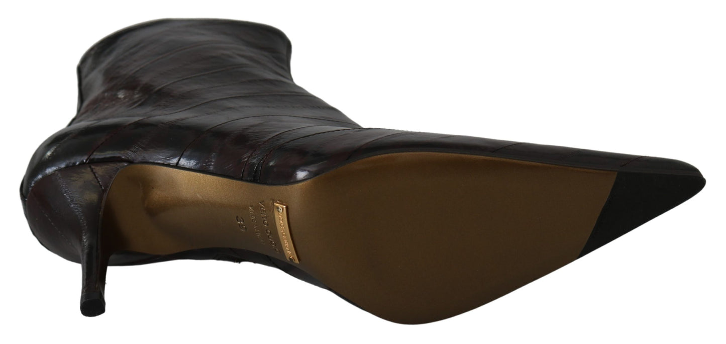 Bordeauxfarbene Aalleder-Stiefel mit Knöchelabsätzen