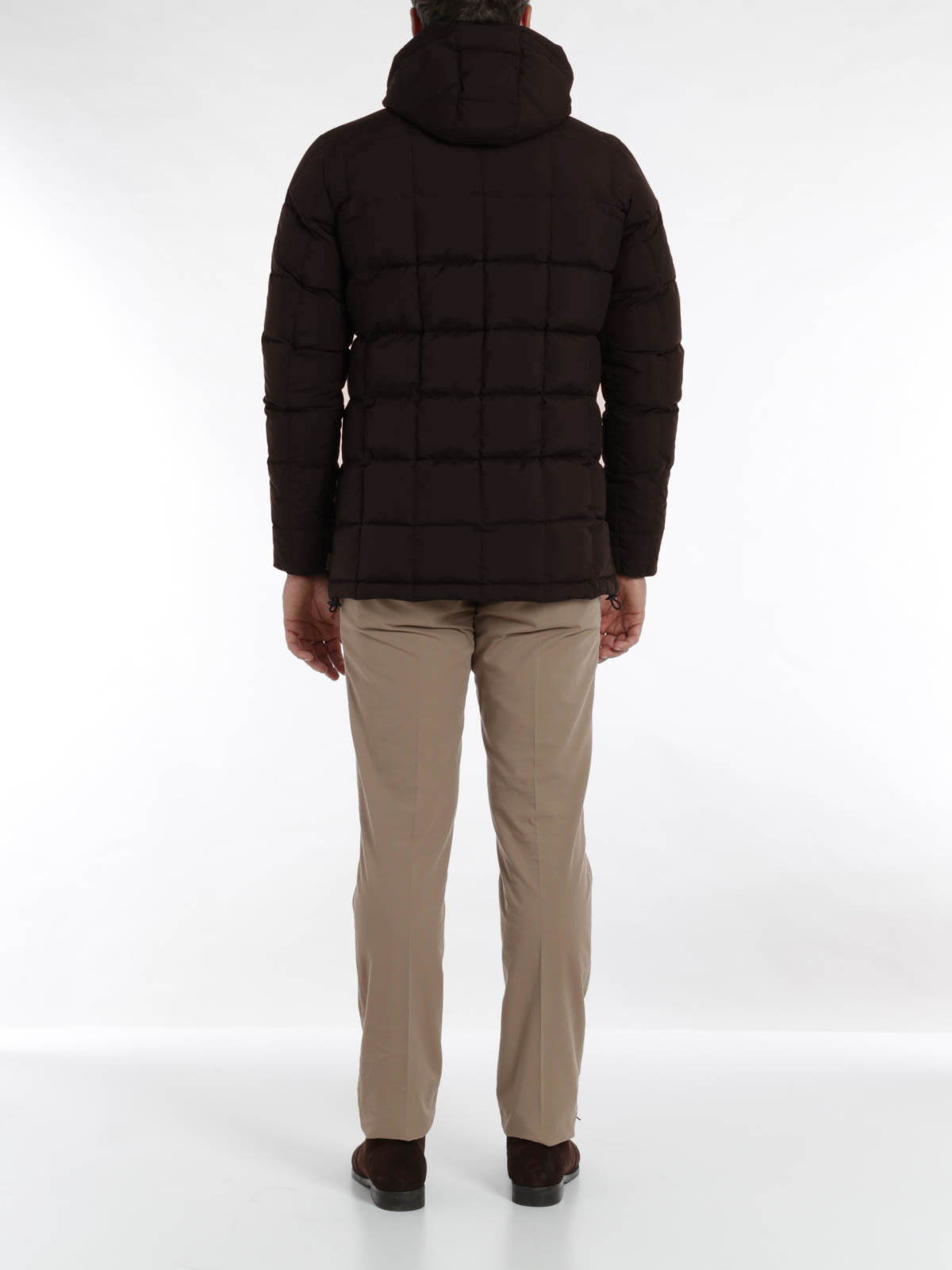 Braune Gänsedaunen-Wattierungsjacke