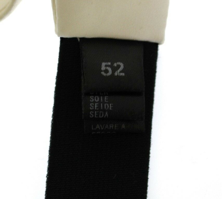 Weißer Seidenkummerbundgürtel mit Taille