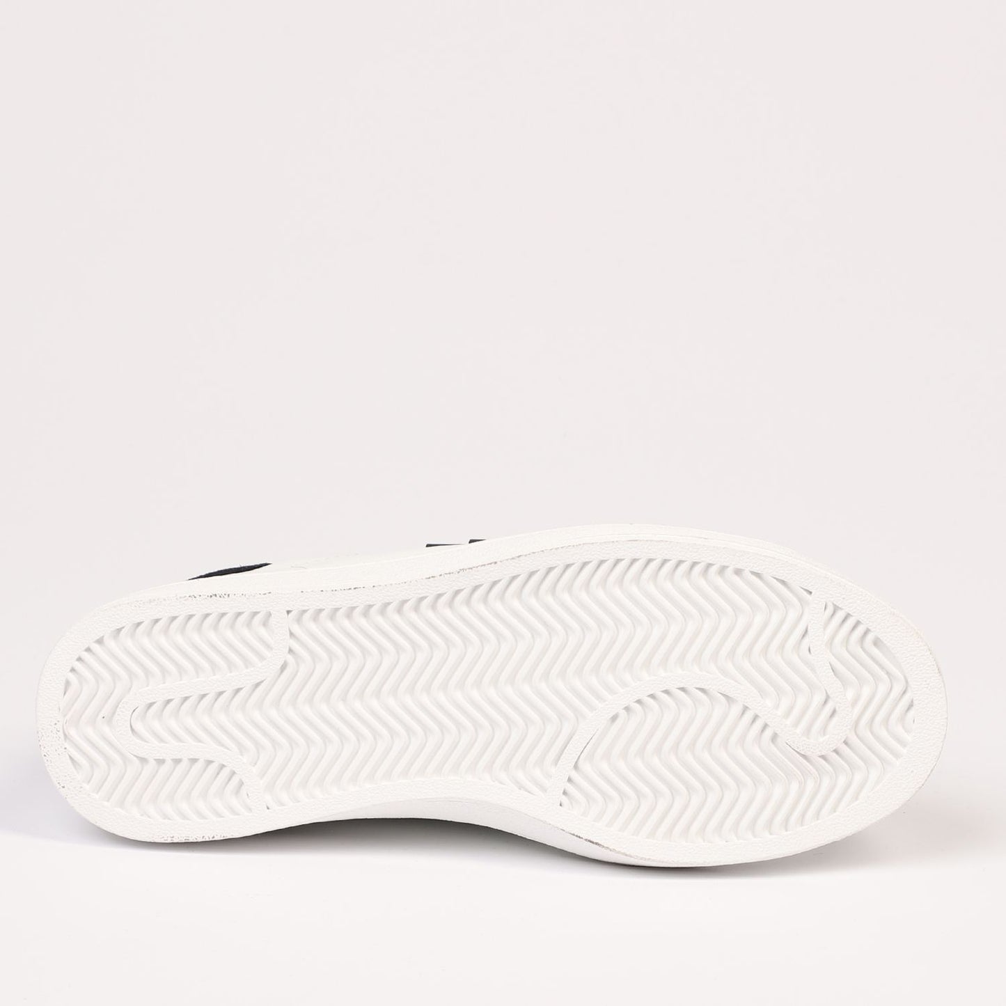 W H I T E- B L A C K Turnschuhe