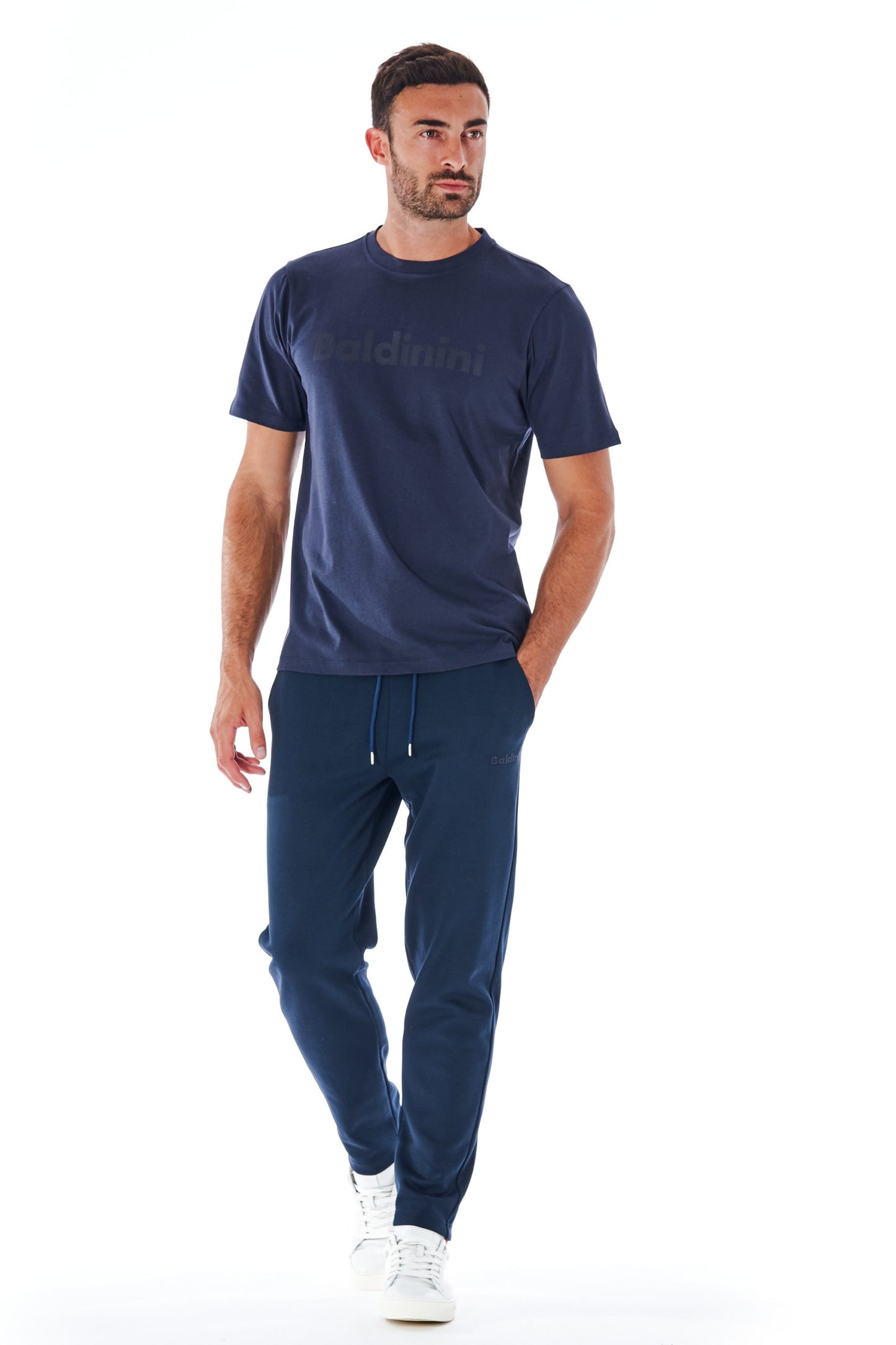 Blaues Baumwoll-T-Shirt mit kurzen Ärmeln und Logo vorne