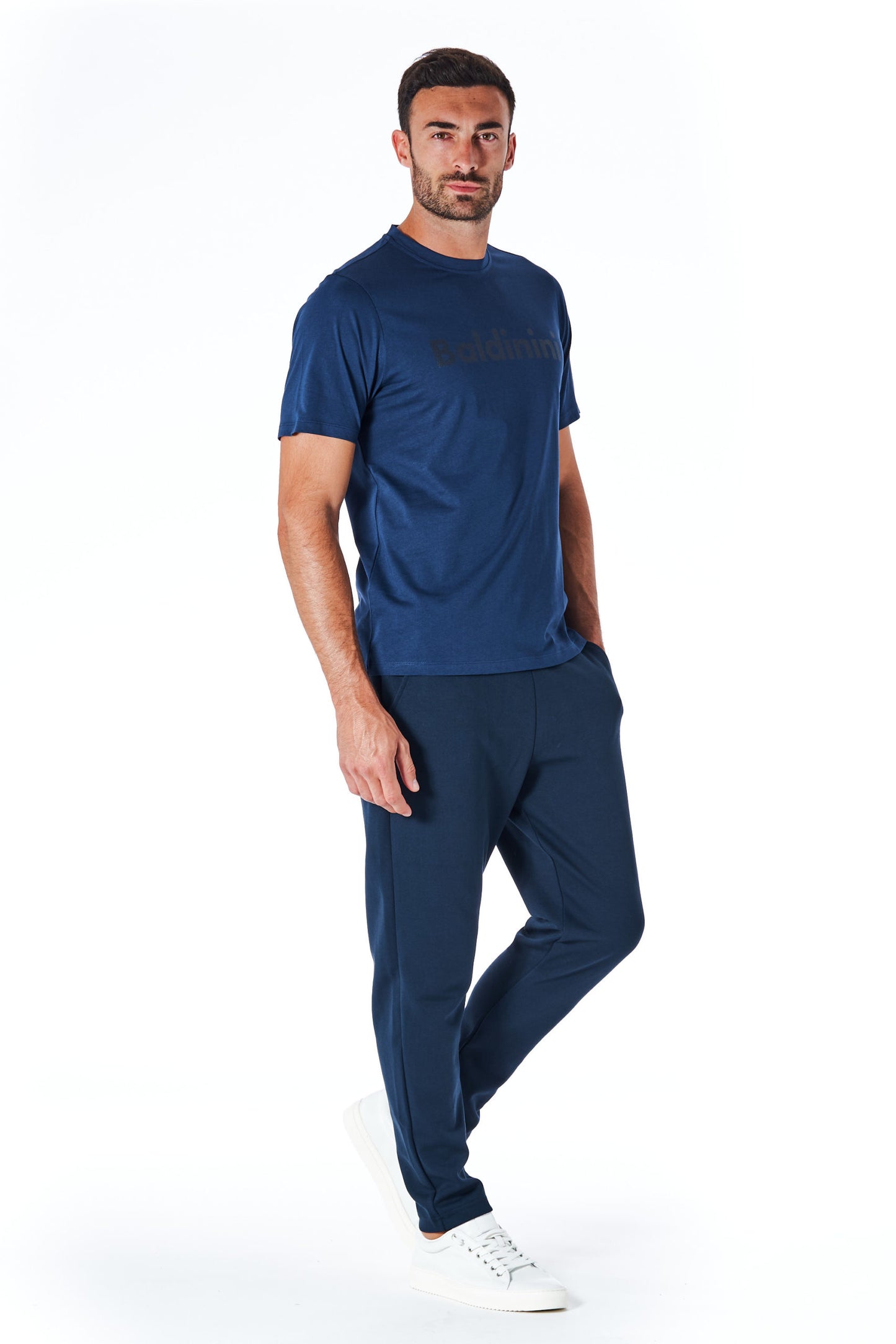 Blaues Baumwoll-T-Shirt mit kurzen Ärmeln und Logo vorne