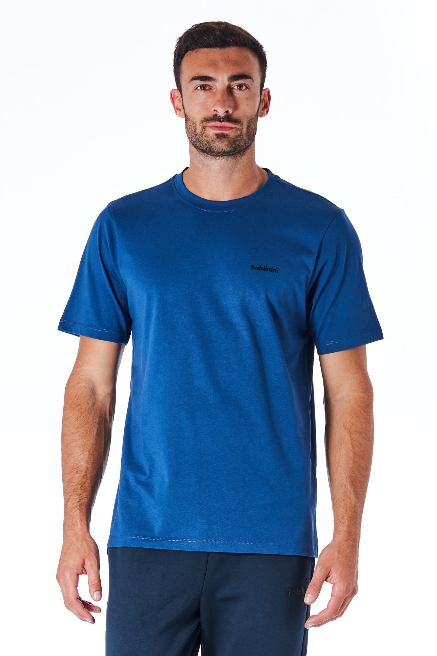 Blaues Baumwoll-T-Shirt mit kurzen Ärmeln und Logo vorne