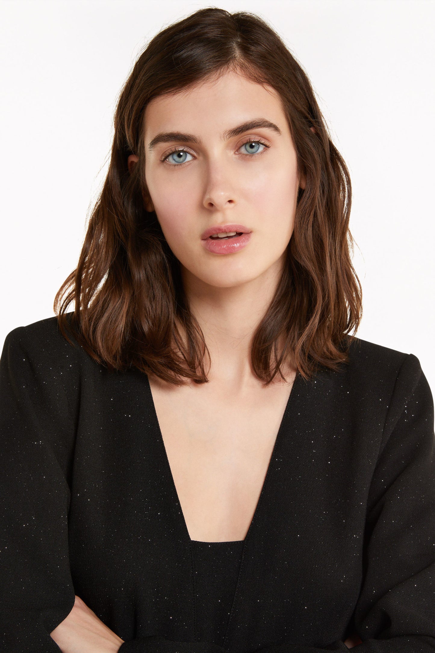 Schwarzes Polyester-Glitzer-Kleid mit V-Ausschnitt